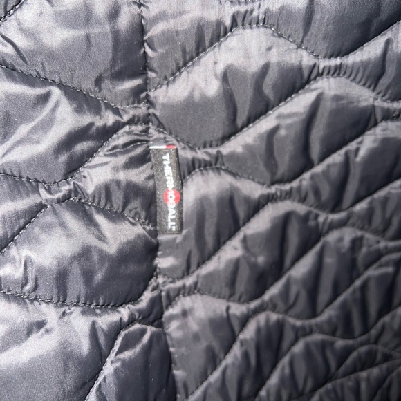 The North Face Women's ThermoBall Insulated Black Hooded Parka II - Picture 7 of 10